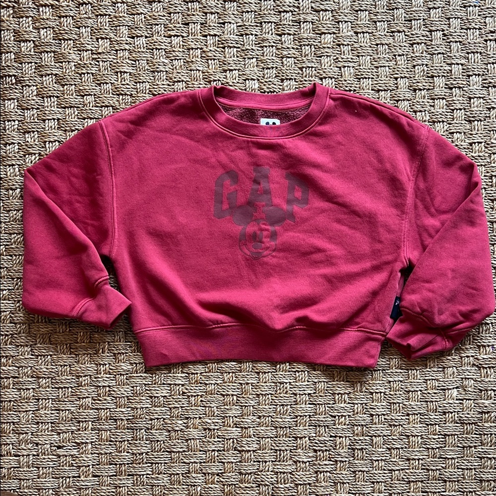 GAP x Disney Kids Crew Neck Sweatshirt Red NEVER WORN NWOT size Small